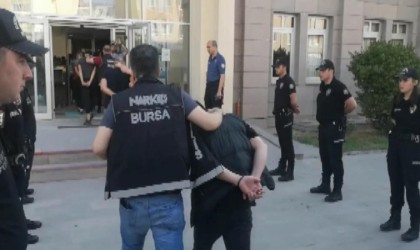 Bursada uyuşturucudan kazanılan kara paraya da operasyon