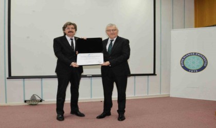 BUÜ, YÖKAK Akreditasyon Belgesini aldı