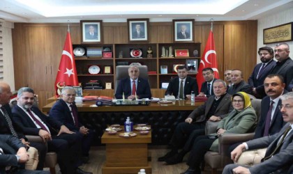 Büyükkılıç: Hep birlikte Cumhuruz, hep birlikte Kayseriyiz diyeceğiz