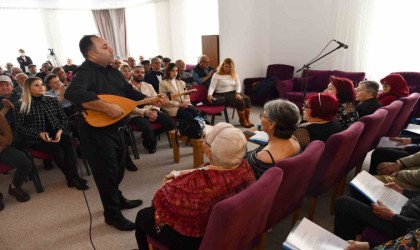 Deneyimli vatandaşlar gönüllerince eğlendi