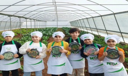 Diyarbakırda çocuklar önlüklerini giyip mutfağa geçti