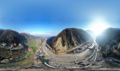 Düzcede köy yollarını birbirine bağlayan yolda heyelan