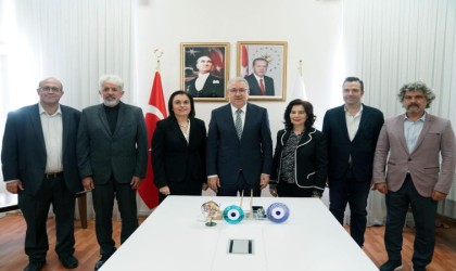 Egeli akademisyenler multidisipliner çalışmayla biyonik el protezi geliştirecek