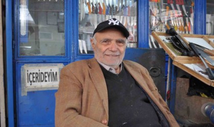 Eskişehir esnafı kar yağışını mutlulukla karşıladı