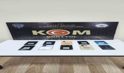 Hatayda 10 adet kaçak cep telefonu ele geçirildi