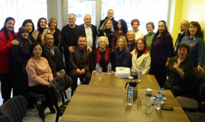 İlkokul arkadaşları 50 yıl sonra buluştu