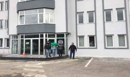 İş yerinden 900 bin TLlik malzeme çalan şüpheliler yakalandı