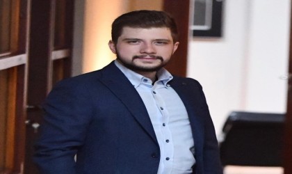 İşçilerin maaşı taahhüt edilen süreden 1 gün önce ödendi