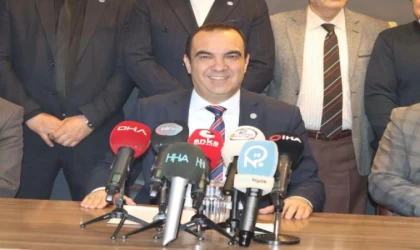 İYİ Parti İzmir İl Başkanı ve yönetimi görevden alındı