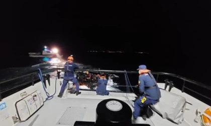 İzmir’de 63 düzensiz göçmen yakalandı