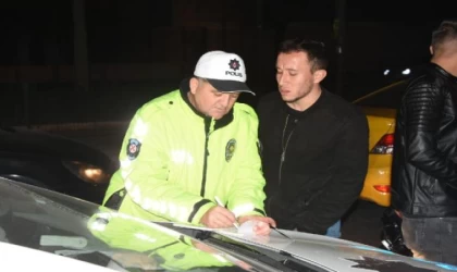 İzmir’de yılın ilk cezası kesildi, alkollü sürücü cihazın arızalı olduğunu iddia etti 