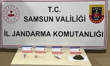 Jandarma bir evde uyuşturucu ele geçirdi
