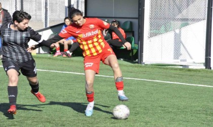 Kadınlar 1. Lig B Grubu: Kayseri Kadın FK: 1 - Kocaeli Bayan FK:1
