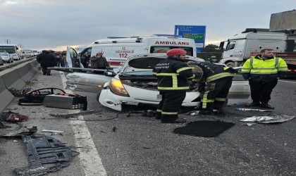 Kocaelide 4 araçlı zincirleme kaza: 1 ölü, 1 yaralı