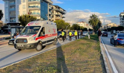 Kontrolden çıkan motosiklet devrildi, sürücü yaralandı