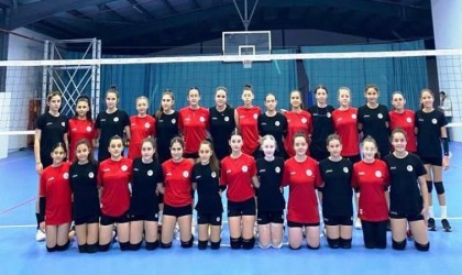 Körfez Gençlerbirliği voleybolda altyapı atağına geçti