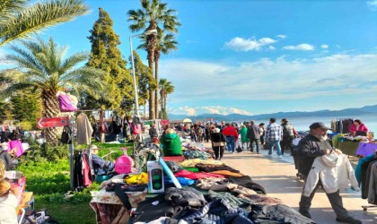 Köyceğizde ikinci el pazarına vatandaşlar yoğun ilgi gösterdi