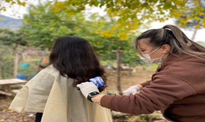 Kozanda yaşlılara ve çocuklara ücretsiz kuaförlük hizmeti