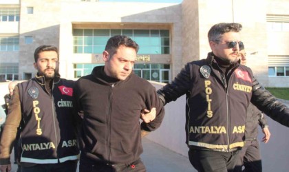 Kurye ve baldız cinayetine 1 tutuklama, 1 denetimli serbestlik, 1 ev hapsi