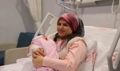 Malatyada yeni yılın ilk bebeği dünyaya geldi