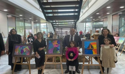 Miniklerin resim sergisi beğeni topladı