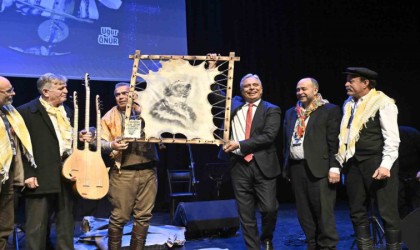 Mutfak atölyesinde keşkek dövdüler