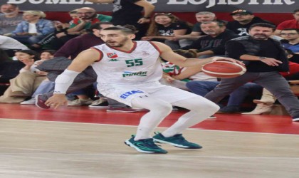 P. Karşıyakalı Kenan Sipahi, asistleriyle zirvede