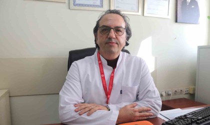 Prof. Dr. Alper Şener: “Hasta olan çocuklar okula gitmemeli”