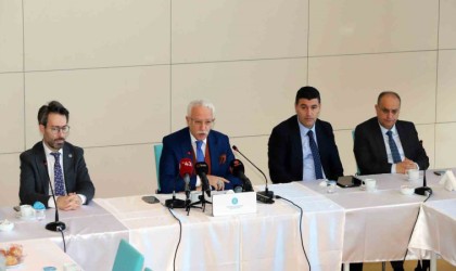 Rektör Zorlu Geleneksel Basın Buluşmasında projeler hakkında bilgi verdi