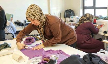 Şehitkamilli kadınlardan giyim kursuna yoğun talep