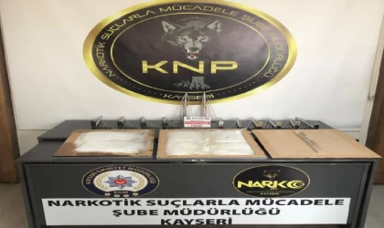 Sehpalardan 2 kilo uyuşturucu çıktı