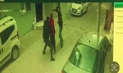 Sokak ortasındaki silahlı kavgada kadını kalkan olarak kullandı; o anlar kamerada