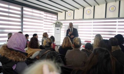 Tarsusta kadınlar sağlıklı yaşam konusunda bilgilendiriliyor
