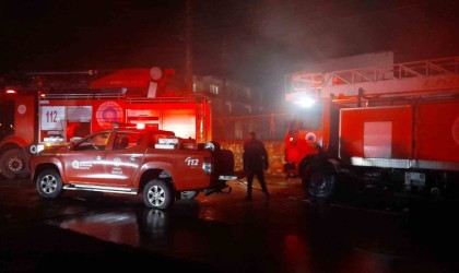 Toptancı Halinde korkutan yangın