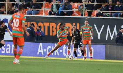 Trendyol Süper Lig: Alanyaspor: 1 - Pendikspor: 1 (Maç sonucu)