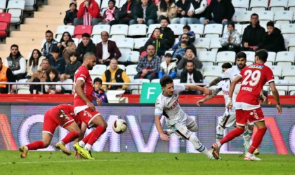 Trendyol Süper Lig: Antalyaspor: 1 - Trabzonspor: 1 (Maç sonucu)