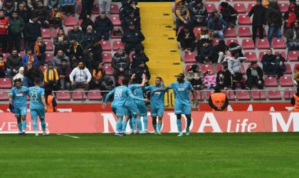 Trendyol Süper Lig: Kayserispor: 1 - Sivasspor: 1 (İlk yarı)