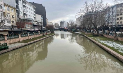 Yağışlar Porsuk Çayına yaradı