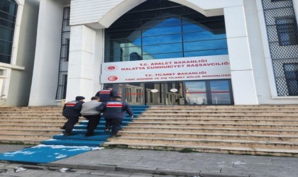 Yakalanan FETÖ firarisi tutuklandı