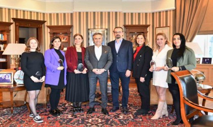 Yeşim iyilikleri ödüllendirdi