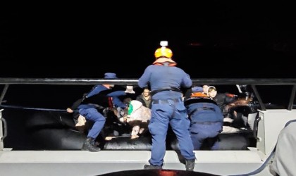 Yunan unsurlarının geri ittiği 47 göçmen kurtarıldı