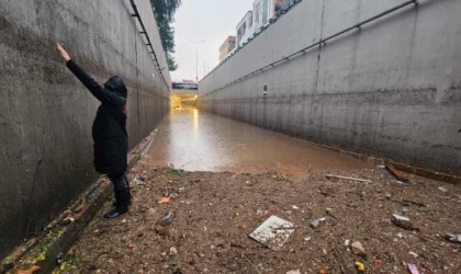 1 kişinin öldüğü su dolu alt geçitte felaketin izi