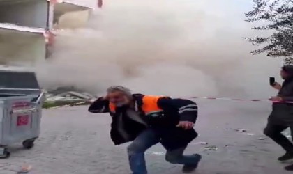 6 katlı binanın yerle bir olmasıyla yaşanan panik kamerada