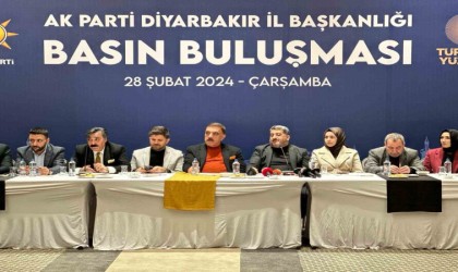 AK Parti Diyarbakır İl Başkanı Raşit Ocak basın mensuplarıyla bir araya geldi