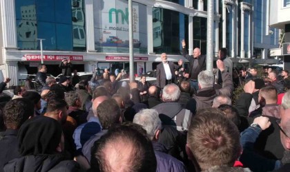 AK Parti Tekkeköy İlçe Teşkilatı ve muhtarlardan aday protestosu
