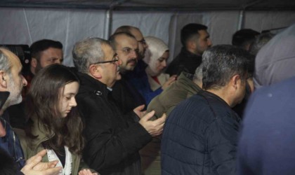 Asrın felaketinin 1. yıldönümünde “saygı nöbeti” tutuldu