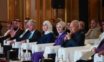 Bakan Göktaş, Katar’da ‘Çok Boyutlu Sosyal Kalkınma için Arap Forumu’na katıldı