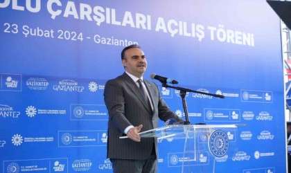 Bakan Kacır: Deprem bölgesinde devletimizin tüm imkânlarını en üst düzeyde seferber ettik”