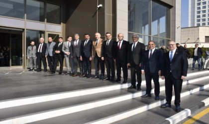 Bakan Şimşek Manisada temaslarda bulundu