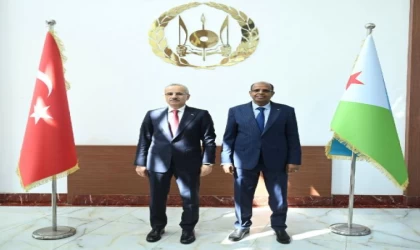 Bakan Uraloğlu, Cibuti Dışişleri Bakanı Youssouf ile görüştü